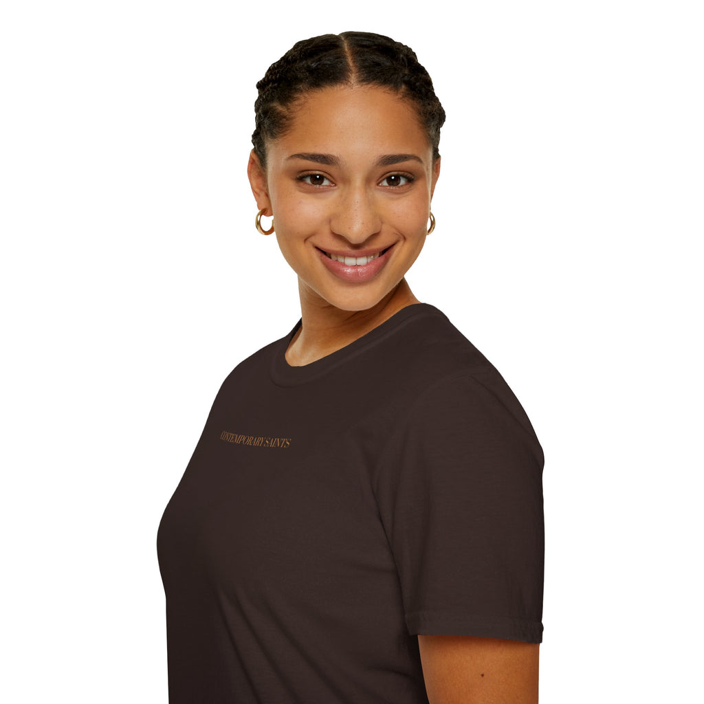 Camiseta minimalista de los Santos Contemporáneos