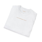 Camiseta minimalista de los Santos Contemporáneos