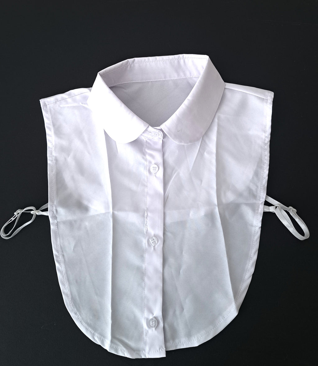 Camisa de cuello encubierta