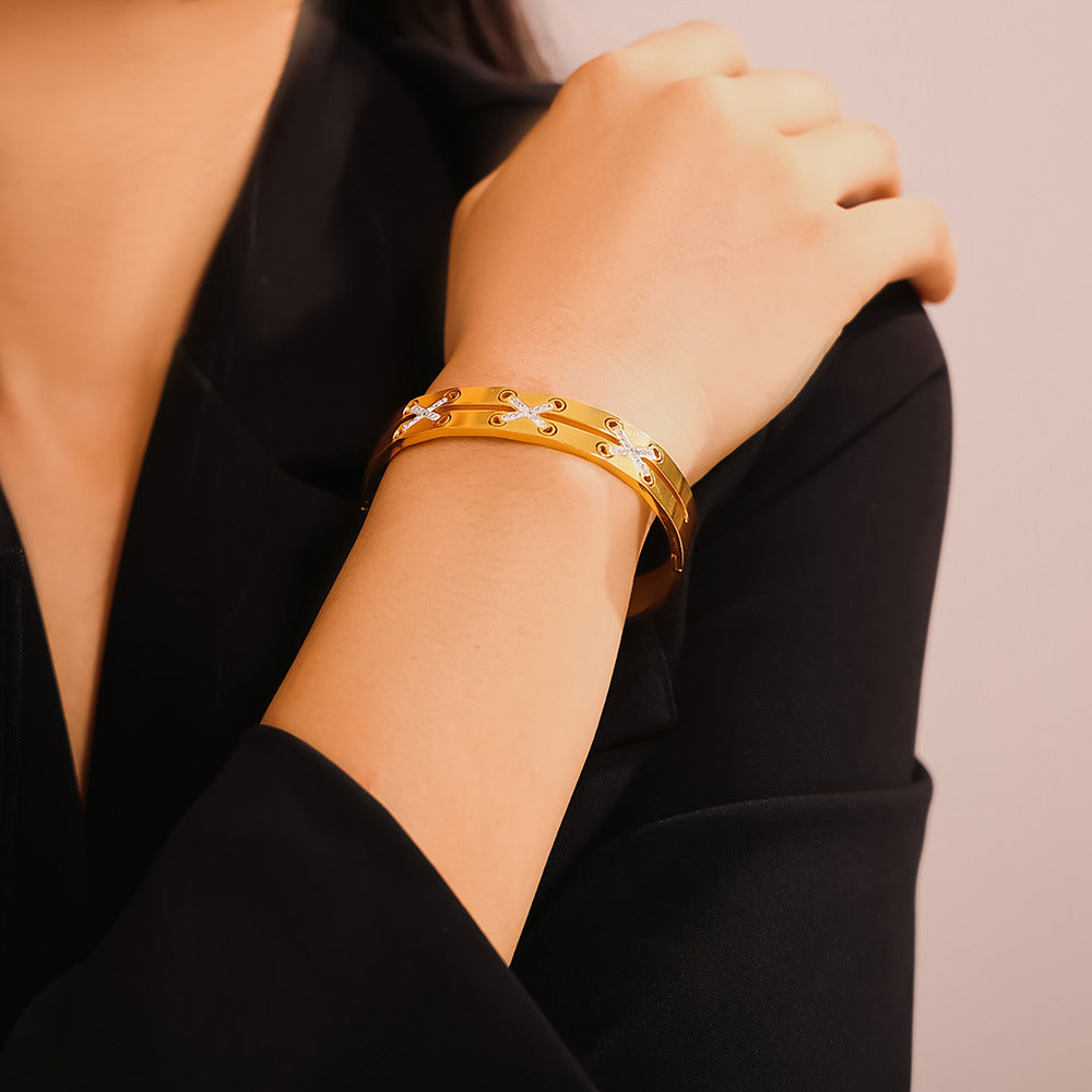 Pulsera de diamantes checos bañada en oro de 18 quilates