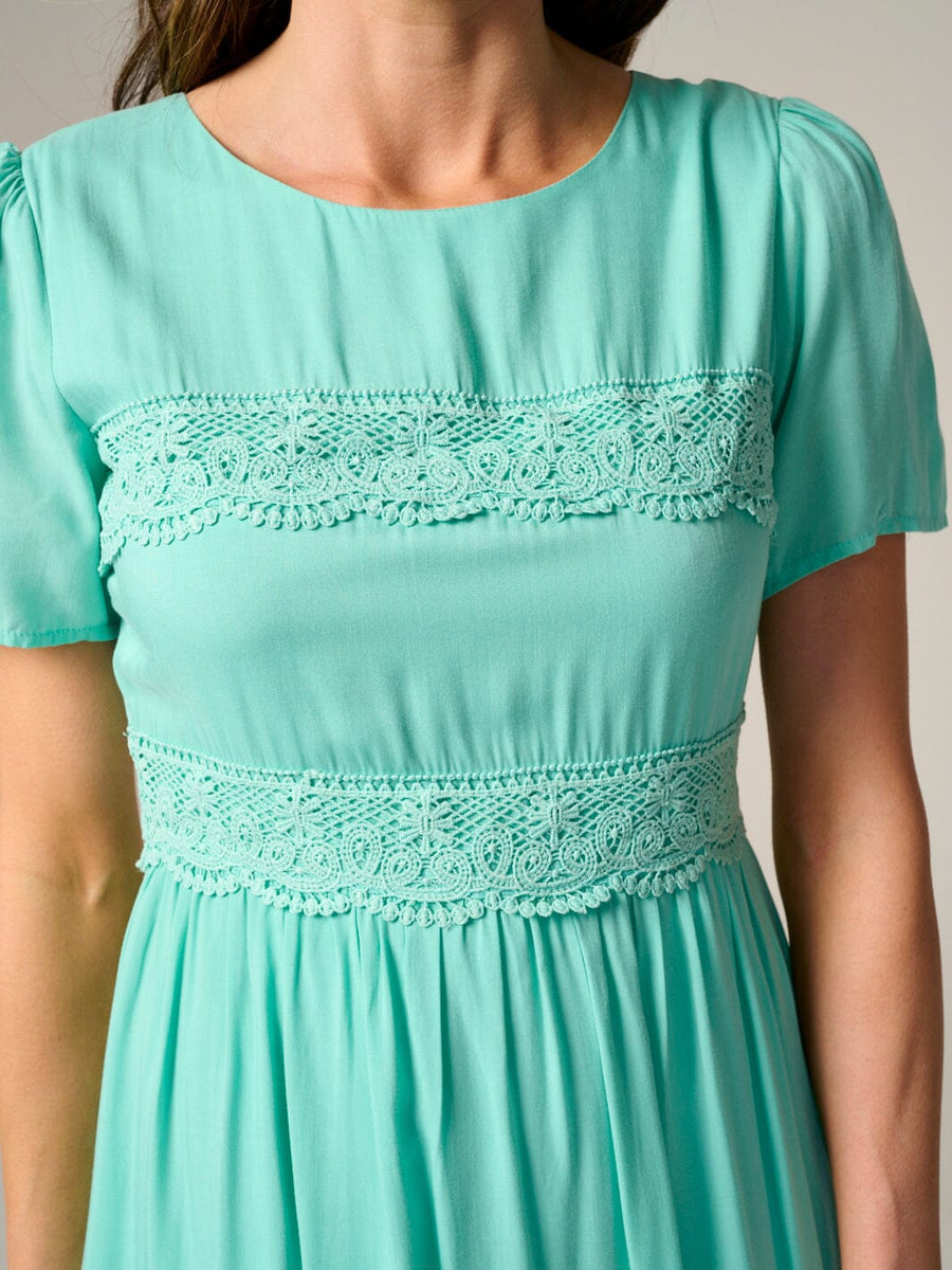 Arthelais Dress